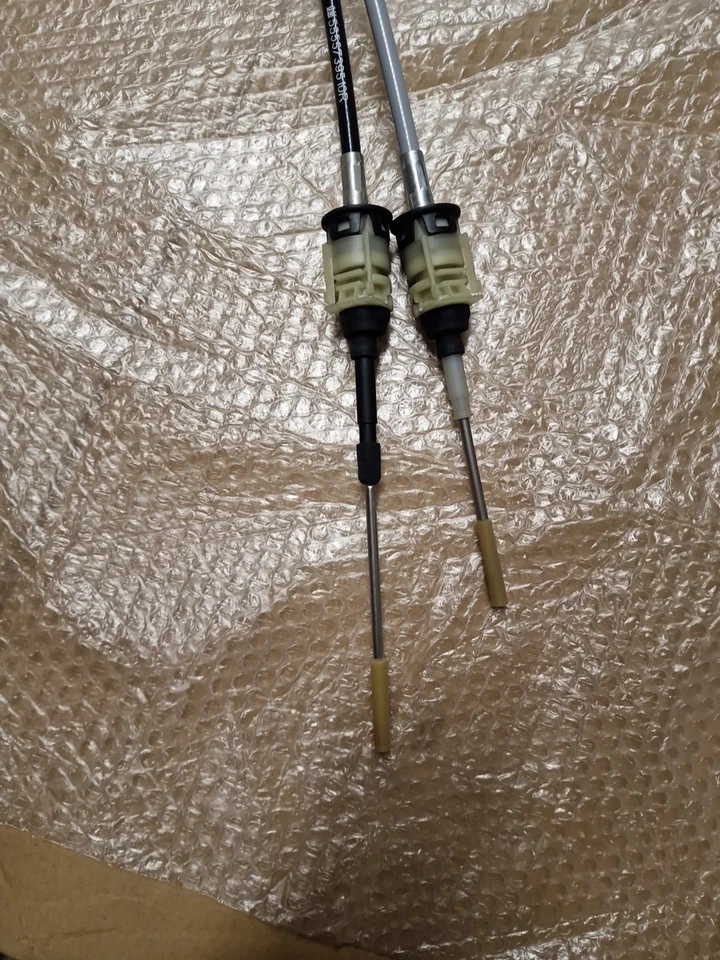 GENUINE NEW SAAB 9-3 2005-2015 GEAR LINKAGE CABLES 5555739510R - Image 3 of 4
