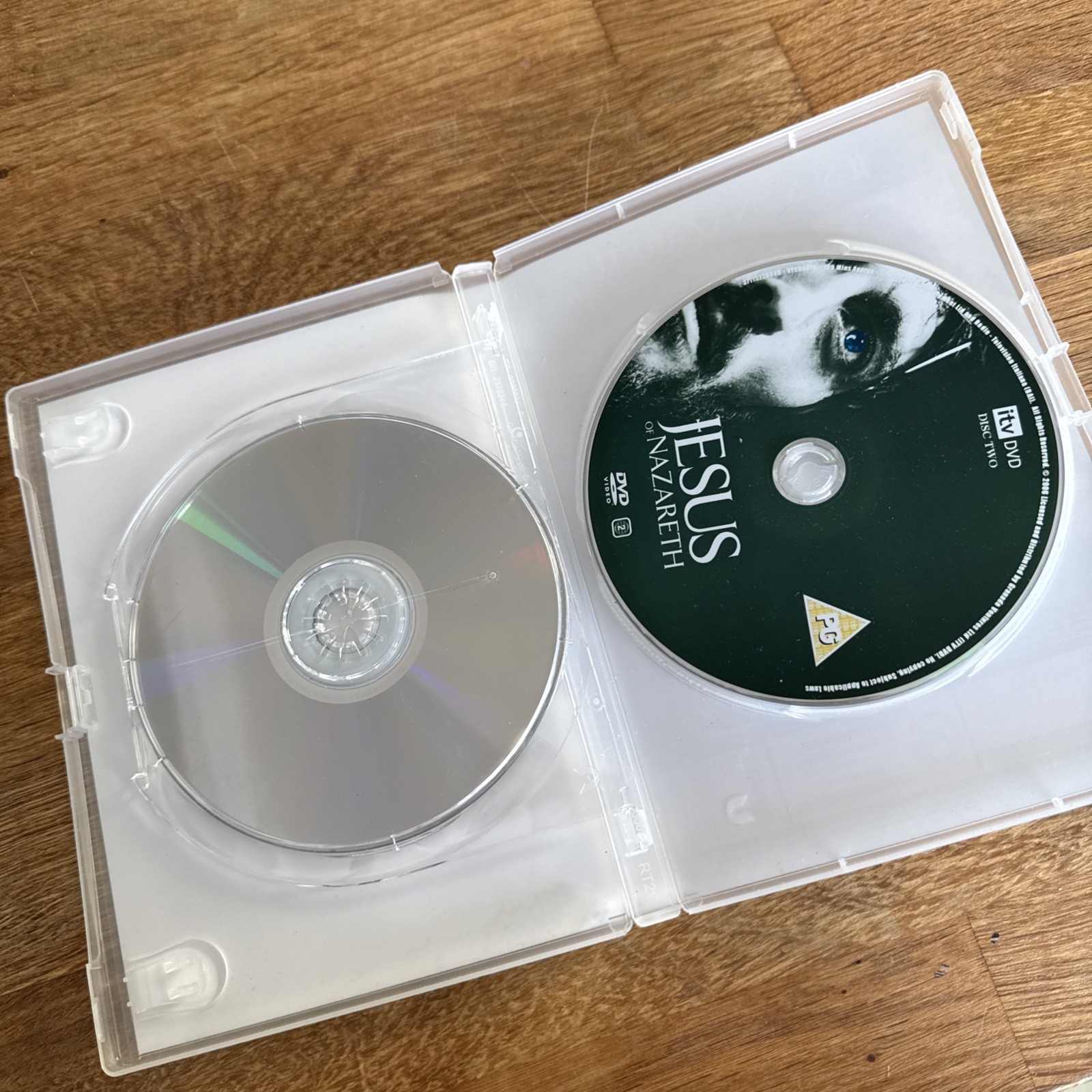Jesus of Nazareth Robert Powell Zeffirelli 2 discs DVD Region 2 - Like New image 3