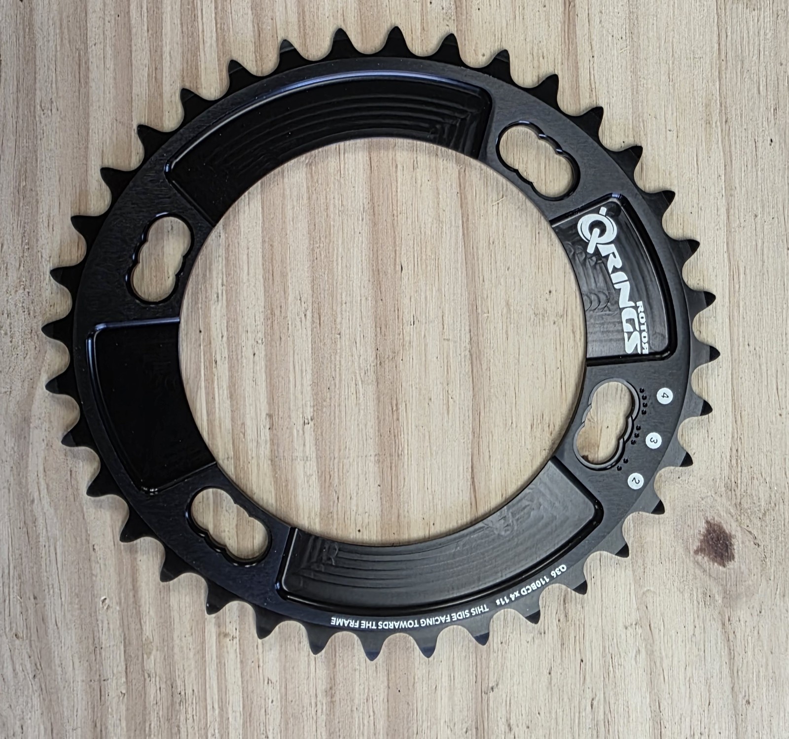 Plateau Rotor Qring 36T en alliage aéronautique ultraléger