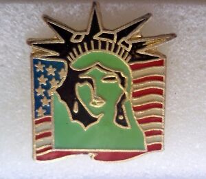 USA FLAG STATUE OF LIBERTY LAPEL PIN BADGE 3/4 INCH USA FLAG STATUE OF LIBERTY LAPEL PIN BADGE 3/4 INCH
