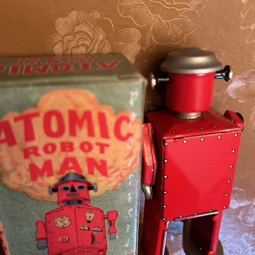 Vintage 1997 Schylling Atomic Red Robot Man NIB - Picture 6 of 7