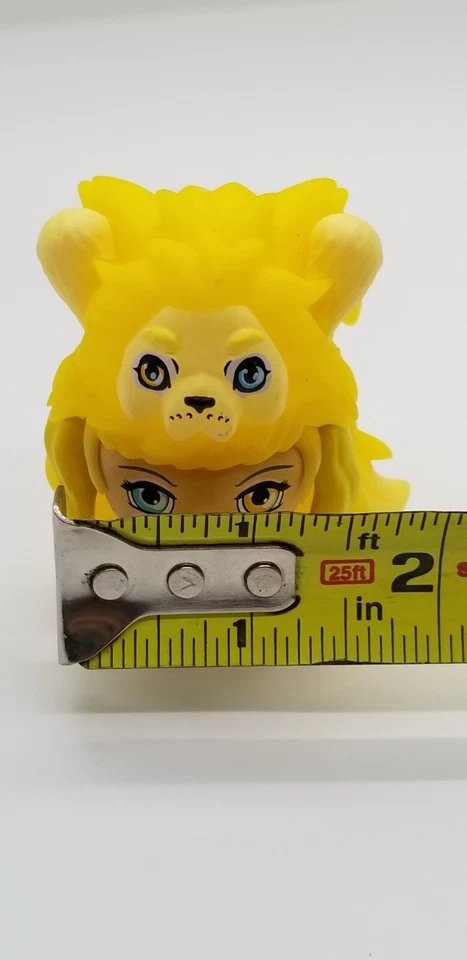 Arcane Divination Strength Camilla DErrico Vinyl Kid Robot Dunny Figure  - Image 2 of 4