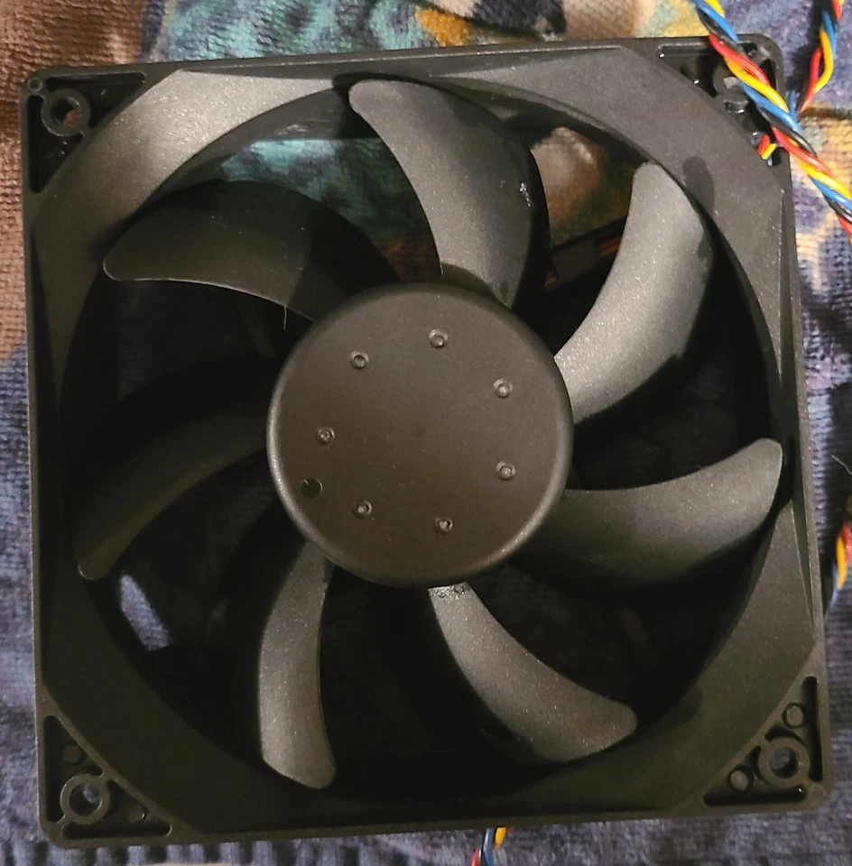 Foxconn 120mm Dell Case cooling fan DC12V PV123812DSPF0 5 Pin - Image 2 of 2