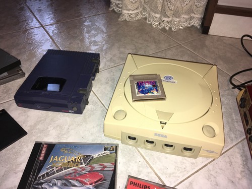 LOTTO RETRO GIOCHI E CONSOLE FLOPPY 5.25 HDD VINTAGE NINTENDO, DREAMCAST, AMIGA - Afbeelding 8 van 14