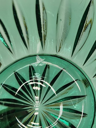 Jarrón vintage Fenton verde abeto diamante rosa cuenco con soporte de latón - Imagen 10 de 20