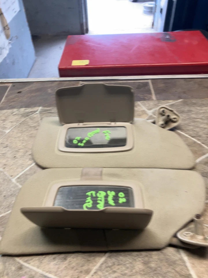 02 PONTIAC SUNBIRD LH RH CONDUCTOR IZQUIERDO PASAJERO DERECHO PARASOL CON ESPEJO  Foto 4 de 4