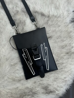 Neil Barrett Bolt Phone Ledertasche Tasche | Schwarz | 100% Original | Crossbody 