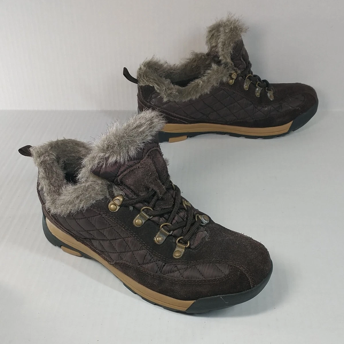 Lands End Womens 420475 Powder Belle Suede Shoe Faux Fur Lace Up