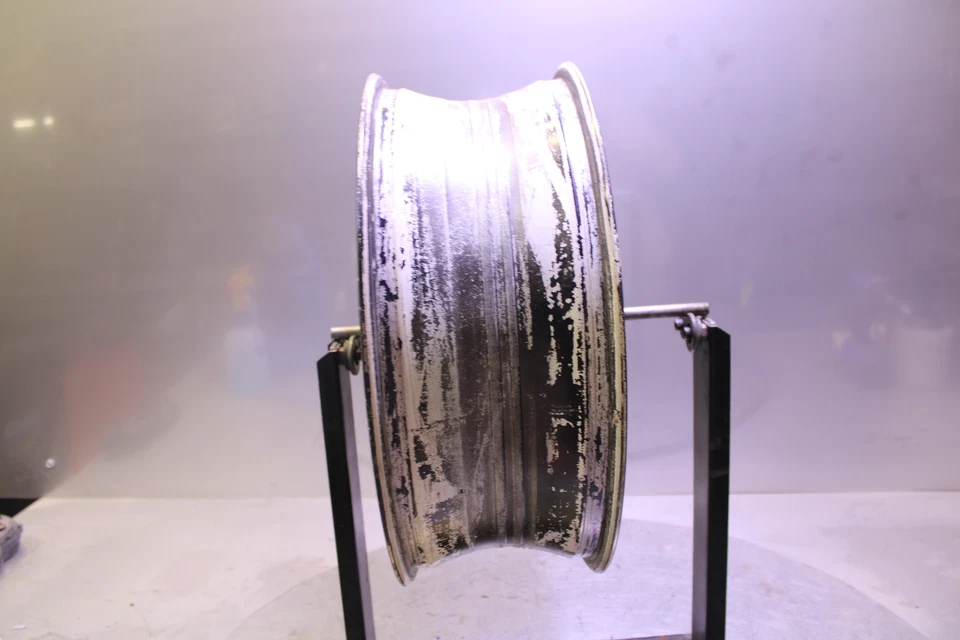 98-03 Suzuki TL1000R TLR Rear Wheel Rim Straight Foto 3 de 4