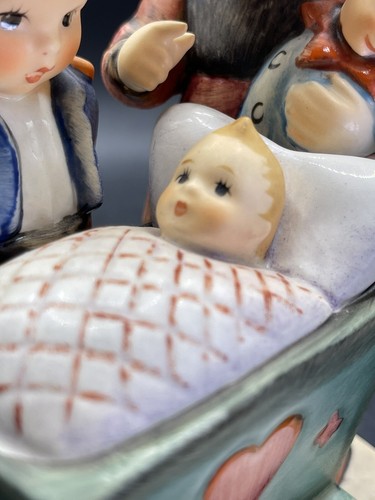 Hummel Figurine 333 Blessed Event 1987 Initialed and Dated by Artist - Picture 7 of 13