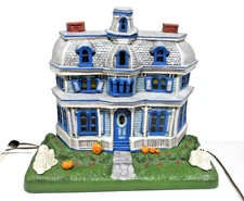 Vintage 1977 Byron molds Halloween ceramic haunted mansion with stand lights up