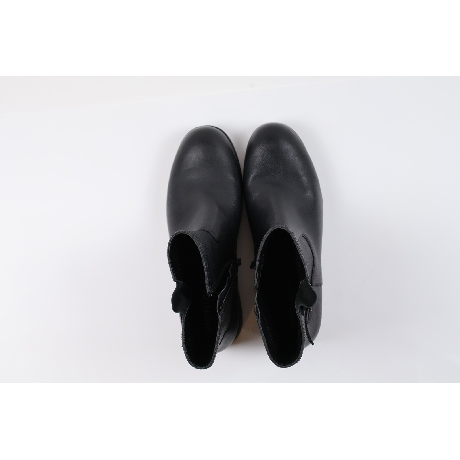 Vionic Ankle Boots Jill Black Pebbled Leather 9.5 Excellent
