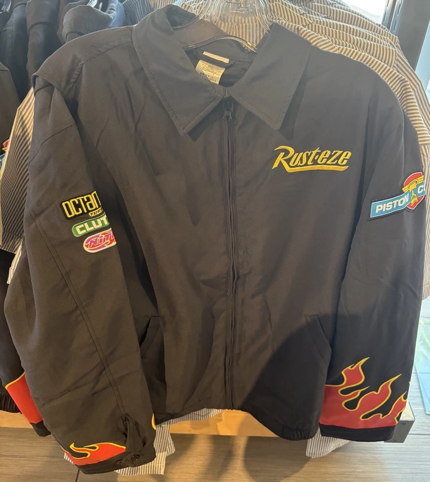 Chaqueta Lightning McQueen 2025 Disney Parks Cars L XL NUEVA Foto 2 de 4