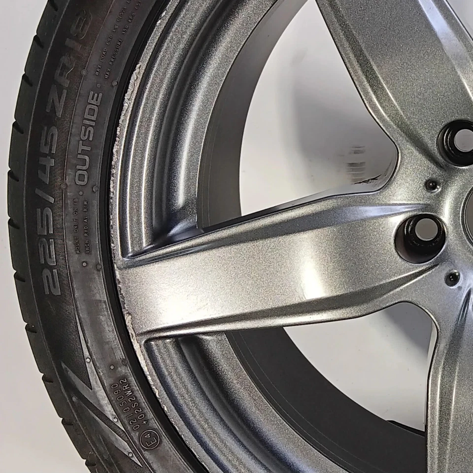 BMW 2er F45 F46 Sommerräder Dezent TB Nokian 225/45R18 #699 - Bild 4 von 4