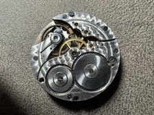 1910 HOWARD 16S 17J SERIES 9 ADJ TO 3 POS POCKET WATCH MOVEMENT DIAL runs
