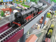 Marklin HO 3093 Steam Locomotive  with Tender in original box