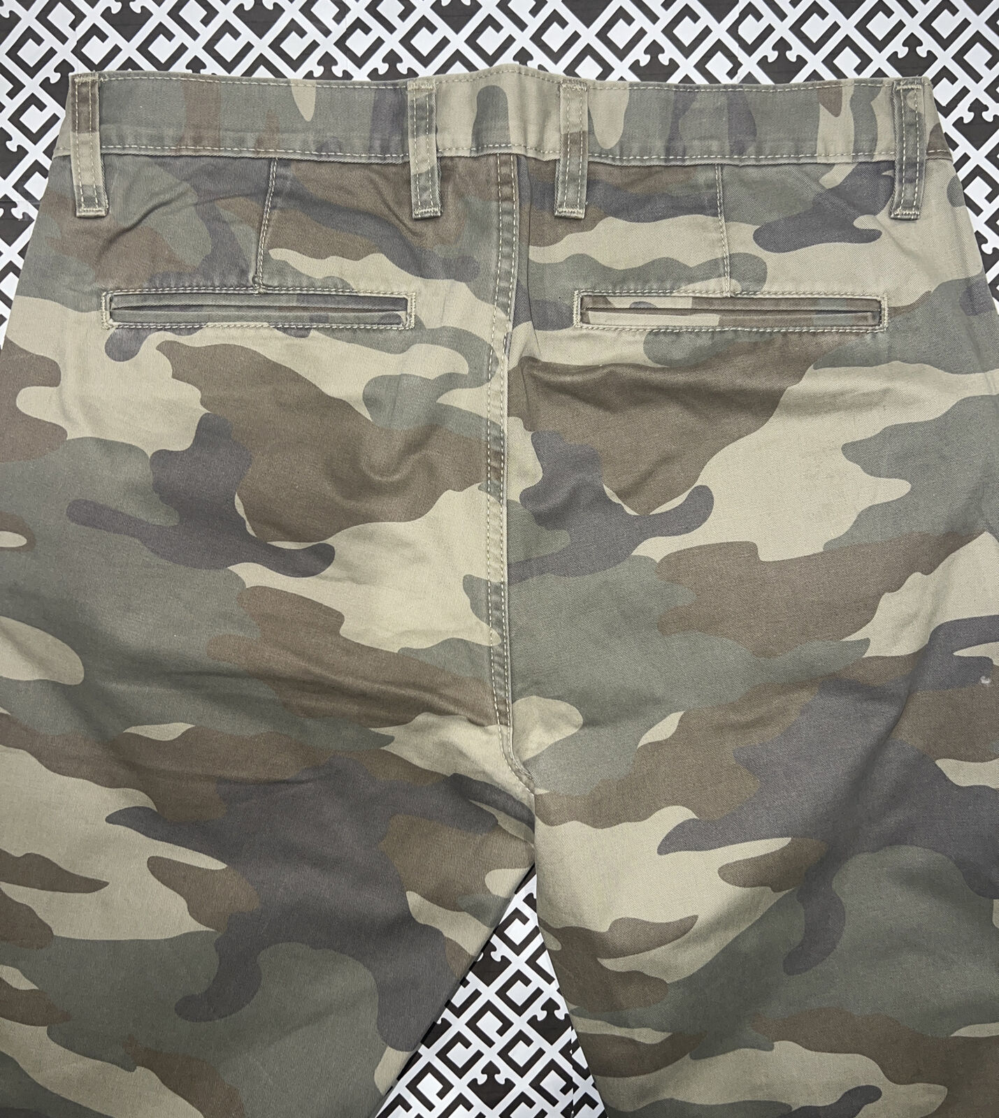 Gap Lived In Slim Light Camouflage Khakis Men’s S… - image 8