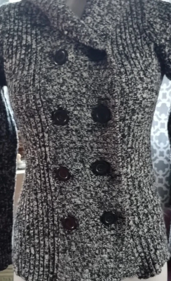 Suéter largo de doble botón para mujer Carol Rose talla S carbón Foto 2 de 4