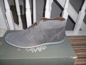 revenia chukka boot