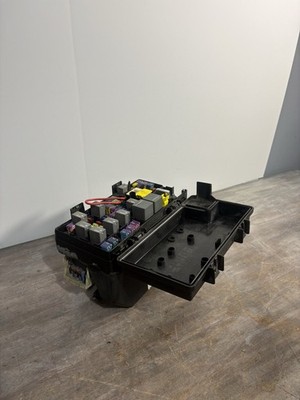   2011 Dodge Ram 1500 5.7L TIPM Integrated Power Module Fuse Box OEM 04692319AH