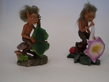 COPPIA STATUETTE TROLL FOLLETTI ELFI Musicisti FANTASY in RESINA Vintage Foglia