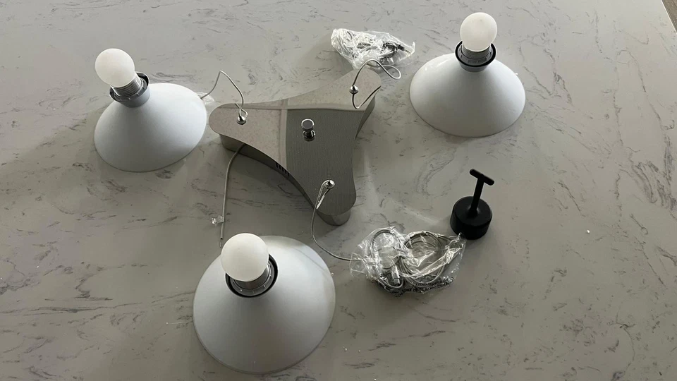 Cono 3 Light 12 inch Chrome with White Mini Pendant Ceiling Light in White Opal - Imagem 3 de 4