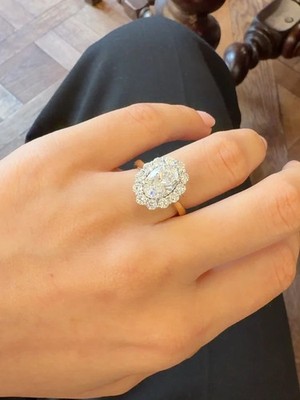 Premium 4.00 Ct  Cut Oval Lab Grown Diamond  Ring for Wedding 18K Yellow Gold