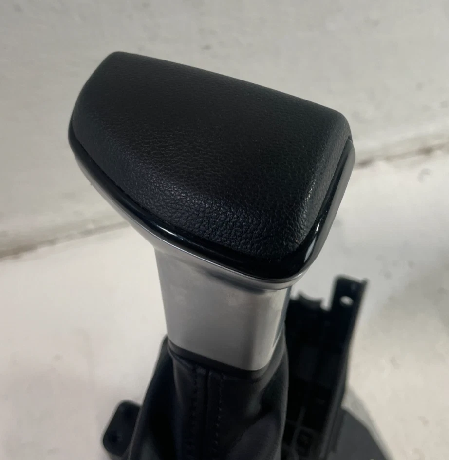 22-24 HYUNDAI TUCSON AUTO TRANSMISSION GEAR SHIFTER SELECTOR W/ KNOB BOOT 104897 - Image 2 of 4