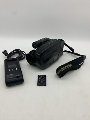 Panasonic Palmcorder IQ PV-IQ504 W/ Battery Charger & Remote