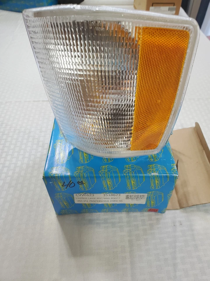 Lámpara de señal de giro VOLVO 760 940 960 - con niebla derecha 3518623 se adapta a 1988-95 ¡NUEVA! Foto 3 de 4