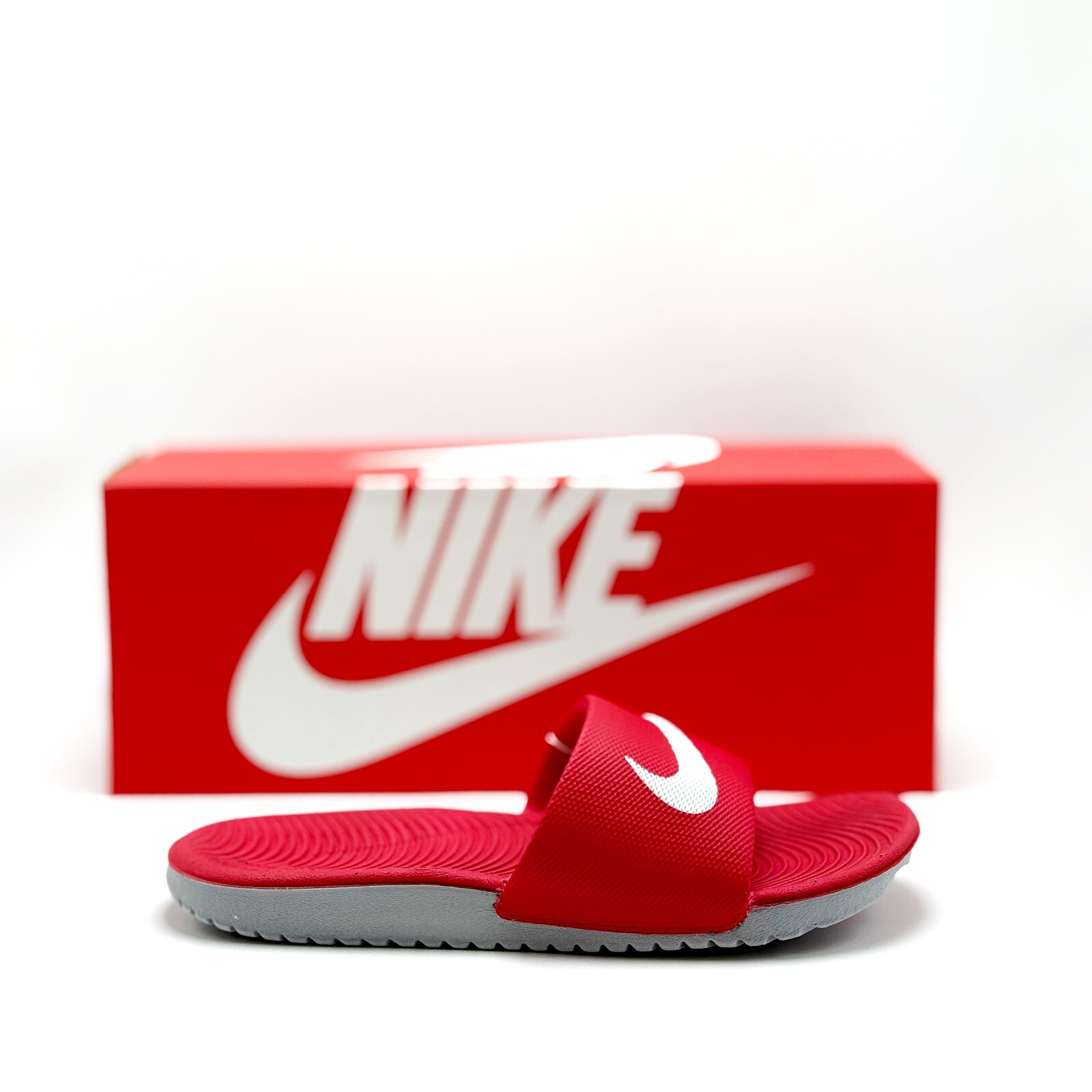 NEW* Big Kids' NIKE KAWA SLIDES (GS) Univ RED (819352 600) Sz 4Y