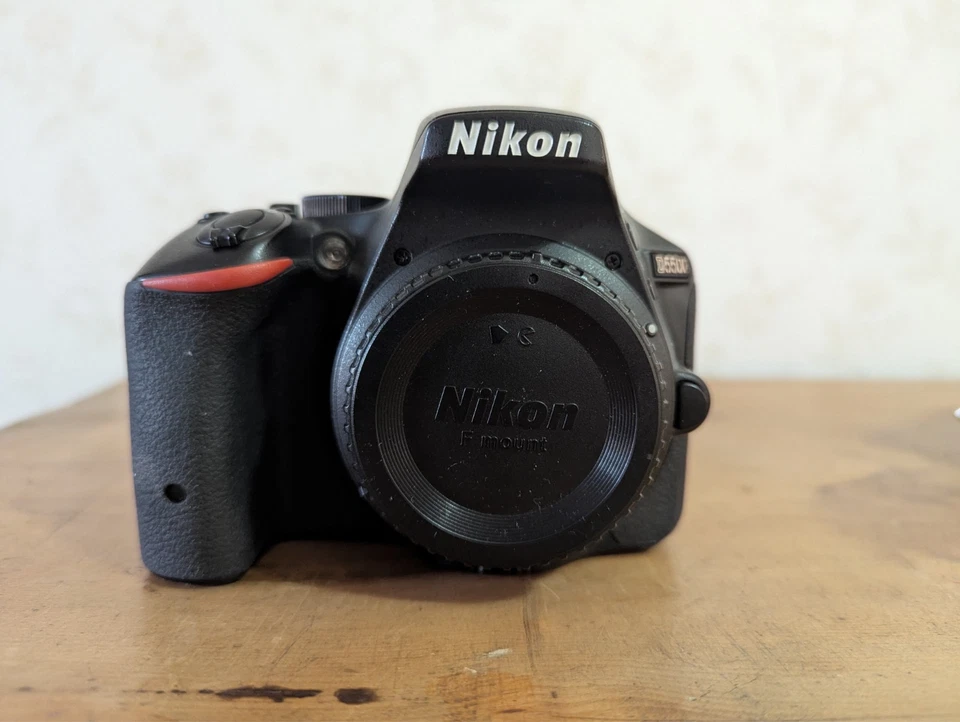 Nikon D5500, photo 3 of 5