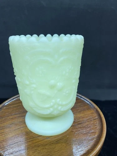 Vintage Fenton Custard Uranium GlassToothpick Holder Glowing Uranium Glass