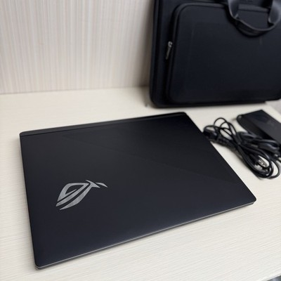 ASUS ROG Strix SCAR 18 G835LX-XS98 Ultra 9 275HX RTX 5090 64GB RAM 2TB SSD