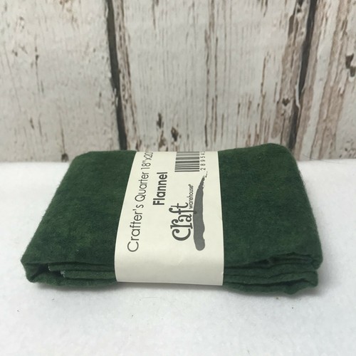 Fat Quarter Fabric 20 x 18 piece Flannel cotton Green Quilting - Picture 3 of 3