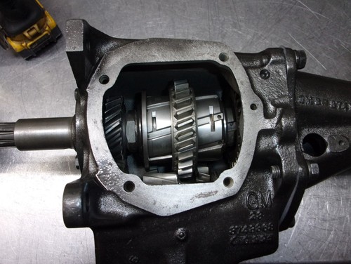 GM 318 3 SPEED SM318 4 Bolt  REBUILT TRANSMISSION  10 x 16  1 YEAR WARRANTY