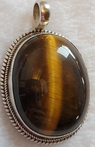 *HERMOSO COLGANTE DE PLATA ESTERLINA Y OJO DE TIGRE OVALADO GRANDE, NEPAL #W813 - Imagen 2 de 4