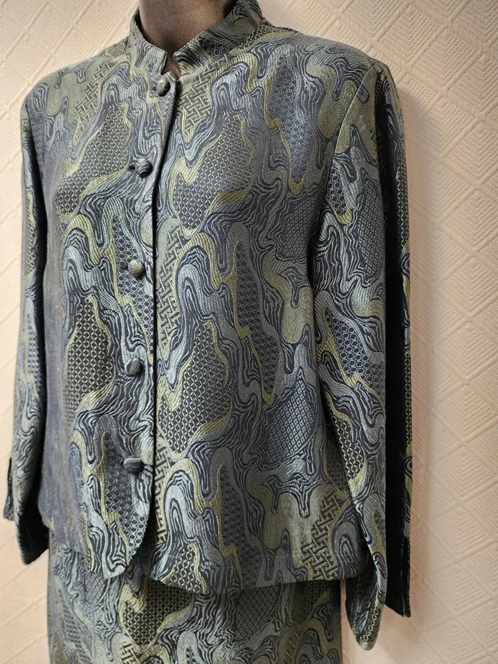 Citron Santa Monica S Two Piece Asian Inspired Silk Blend Jacket And Skirt - Image 3 of 4