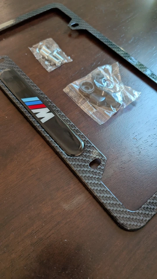 Marco de matrícula de acero inoxidable de fibra de carbono para BMW M2 M3 M4 M5 M6 M8 M7 X5 Foto 3 de 4