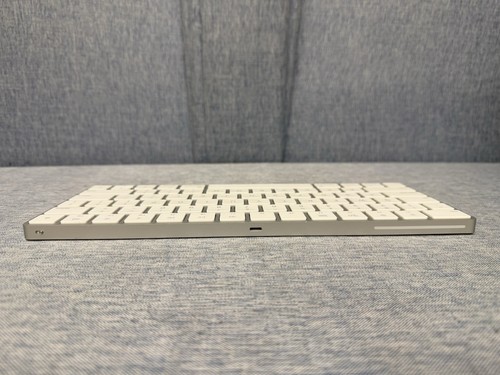 A1644 Apple Magic Keyboard - Rechargeable Wireless Bluetooth - Tested - Bild 4 von 8