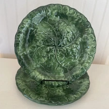 2 Vietri Foglia Green Oak Leaf 8" Plates Made in Italy Hand Painted Scalloped