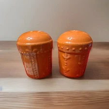Signature Housewares Sorrento Collection salt and pepper shakers Paprika Color