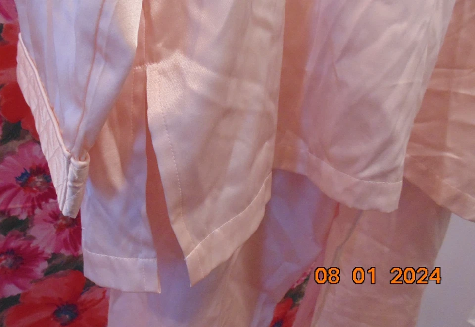 Conjunto de pijama Charter Club de colección rosa satinado acolchado cuello, puños, ribete de bolsillo - talla L Foto 4 de 4