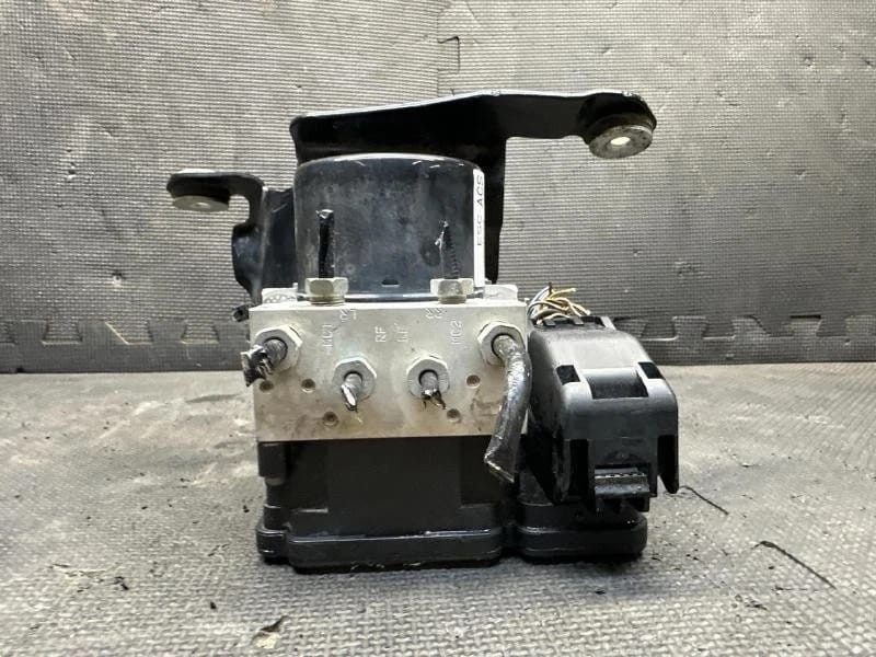 2010 Cadillac SRX ABS Anti-Lock Brake Pump Module Assembly USED
