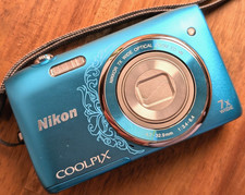 N Mint Nikon COOLPIX S3500 20.0MP 7x Compact Digital Camera English ok Japan