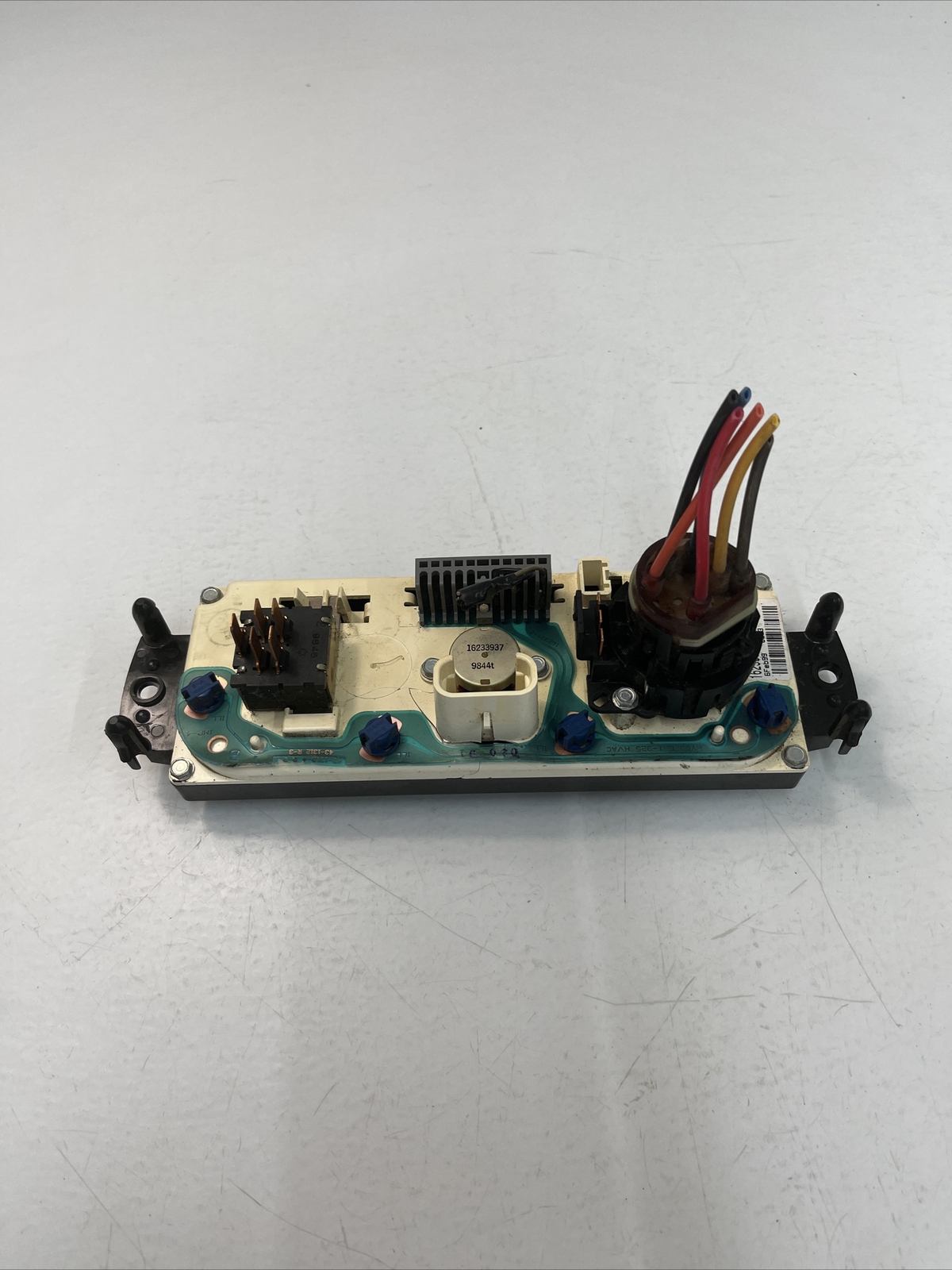 9802 Chevy GMC Blazer Jimmy Bravada Climate Control A/C OEM 16250545