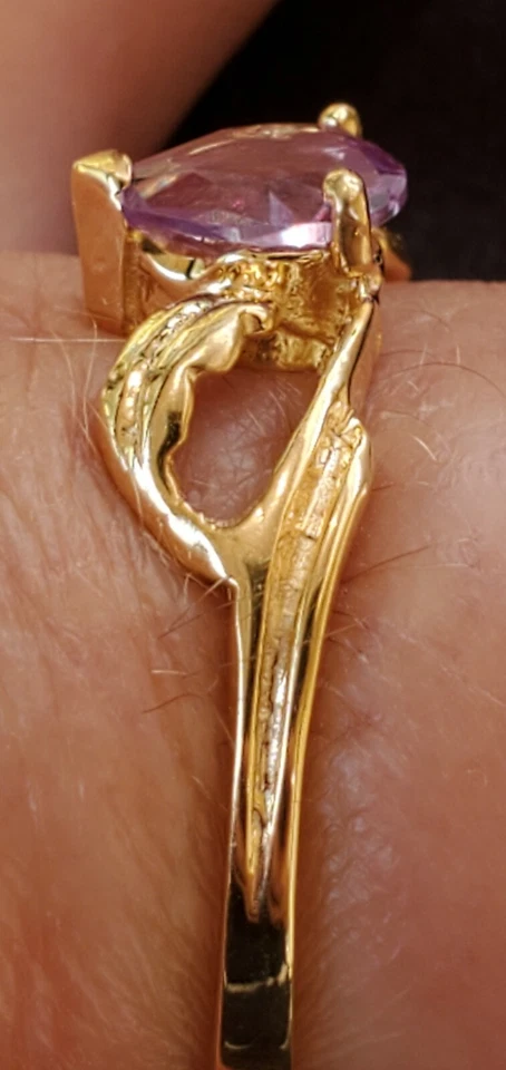 Alexandrite Labcreated Pear Cut Ring 10kt Solid Yellow Gold - Image 4 of 4