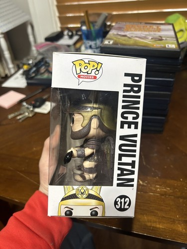 Prince Vultan 312 Flash Gordon (Funko POP!) W/Soft Pop Protector - Picture 4 of 10