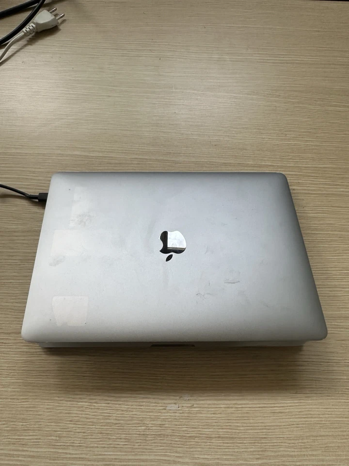 Apple MacBook Pro 13" 2018 · i7 · 16GB · 500GB, foto 4 di 5