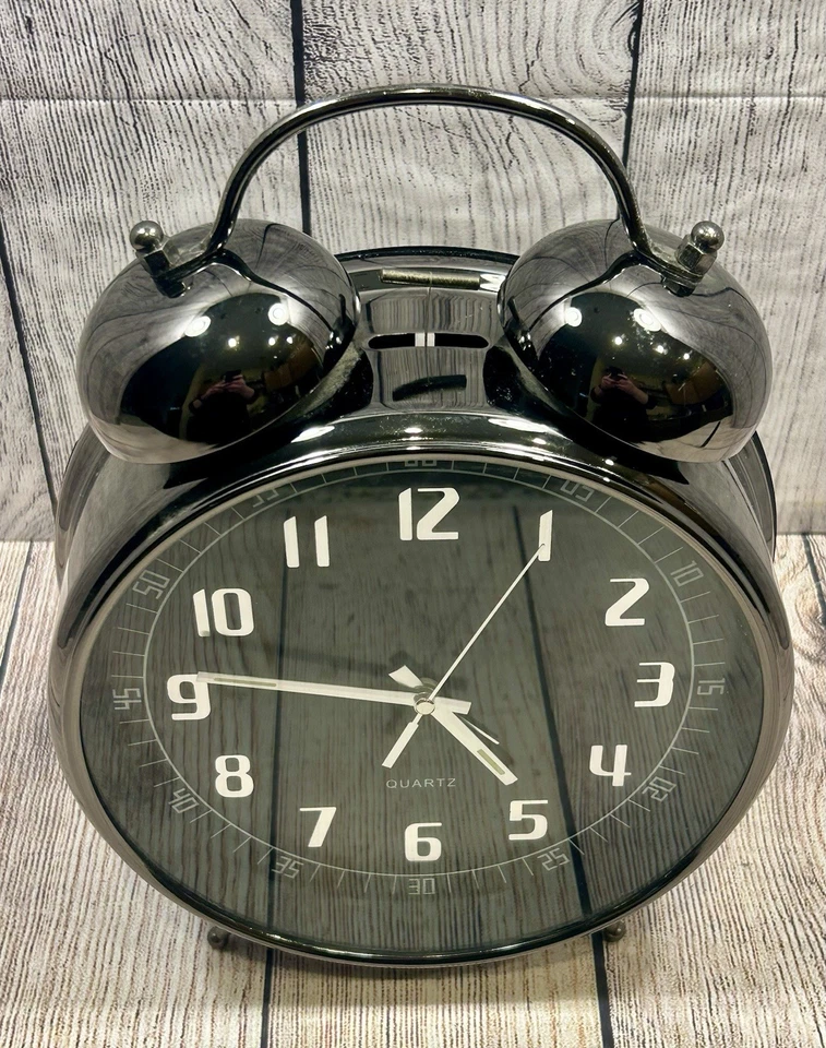 Retro Classic Oversized Twin Bell Alarm Wall/Standup Clock Quiet Vintage - Image 2 of 4
